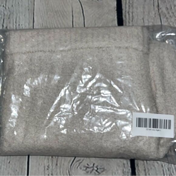 NWT Lonely Ghost Cozy Ghost Fleece Ribbed Shorts Size Large - Picture 3 of 7